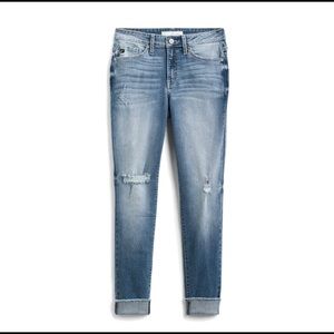 LIKE NEW KanCan Skinny Distressed Frayed Hem Cuffed Jeans